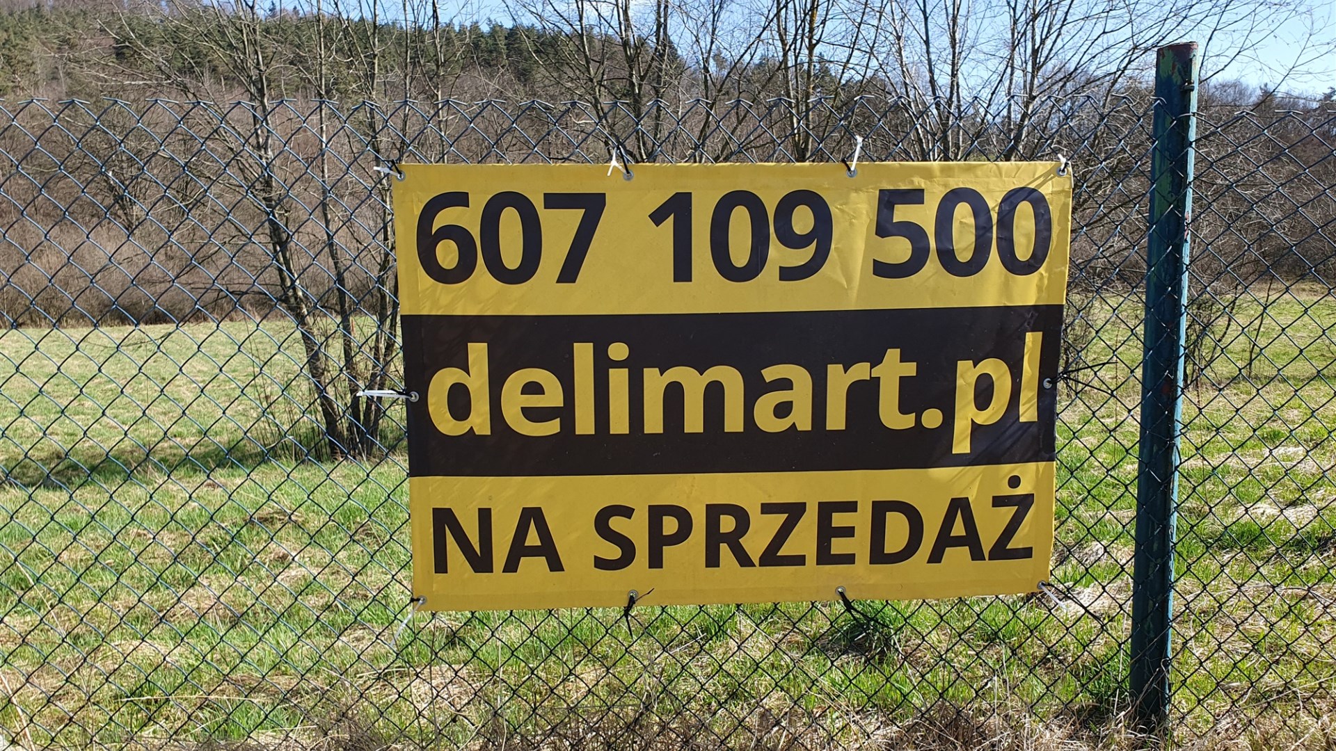 Działka na sprzedaż