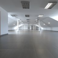 Lokal usługowo-handlowy w świetnej lokalizacji