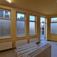 Lokal 65 m2 na parterze, dwa miejsca postojowe