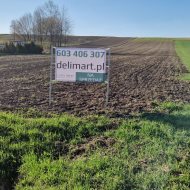 Działka na sprzedaż