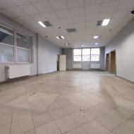 Lokal przy drodze krajowej