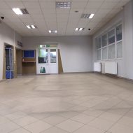 Lokal przy drodze krajowej