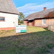 Drewniany dom we Wzdowie gmina Haczów 