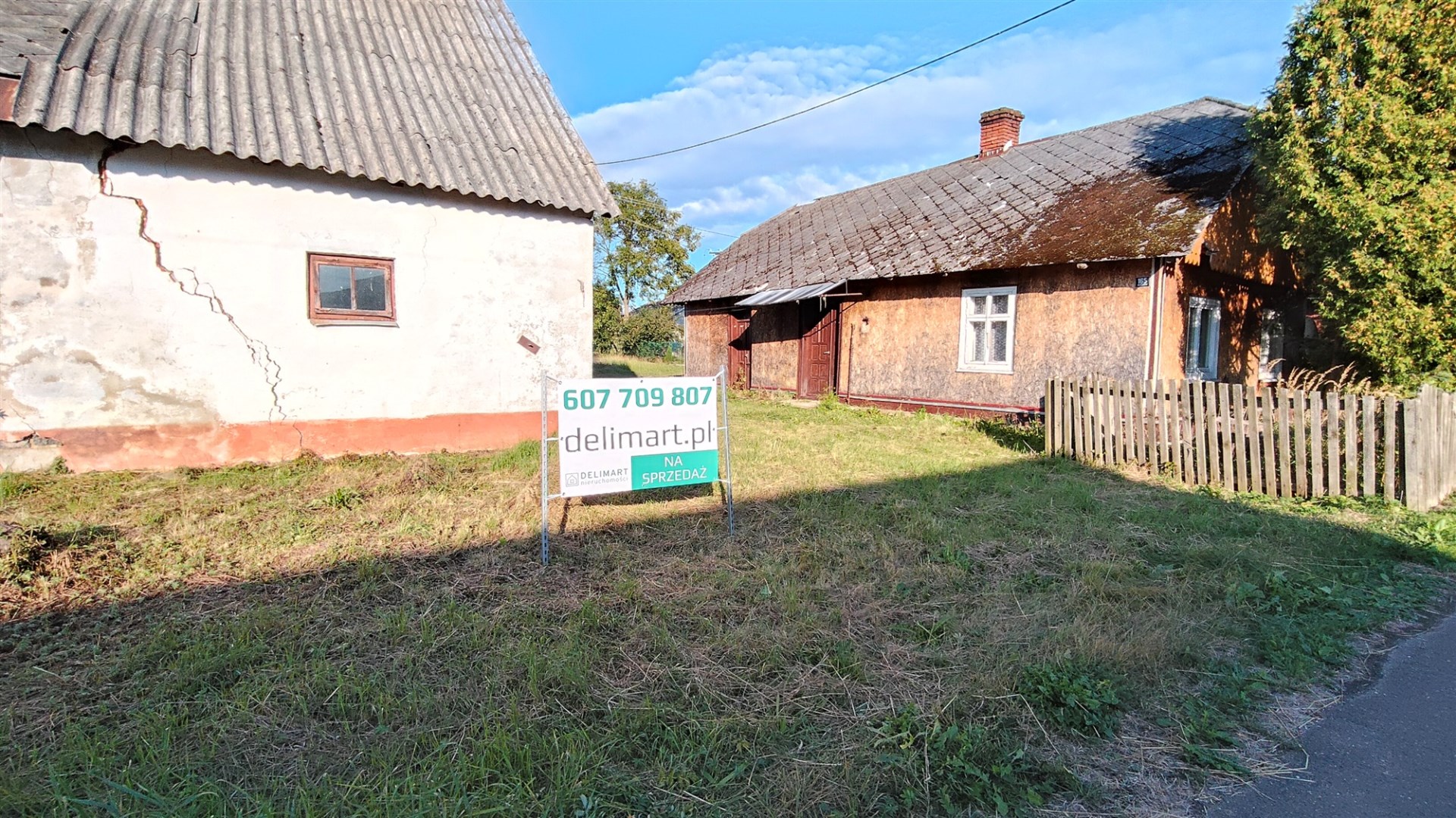 Drewniany dom we Wzdowie gmina Haczów 