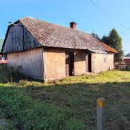 Drewniany dom we Wzdowie gmina Haczów 