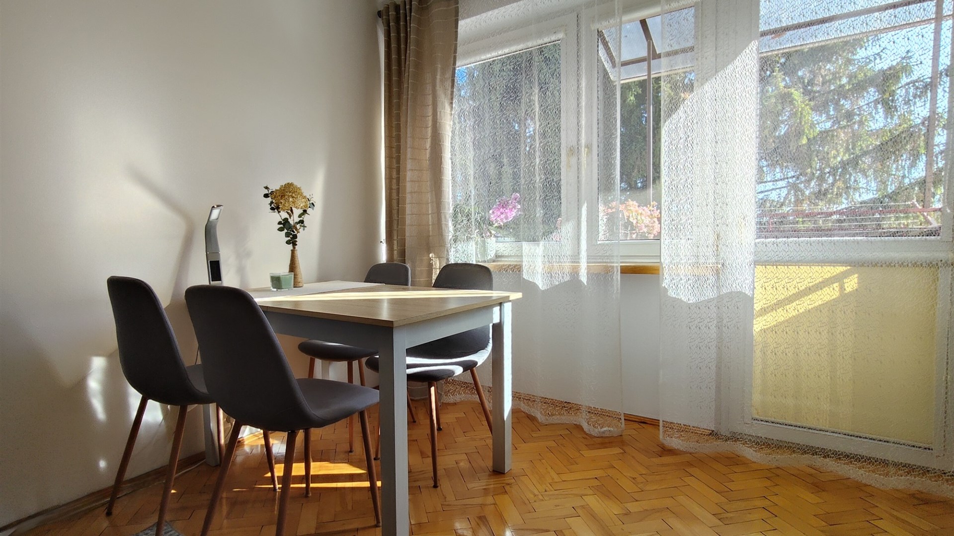 Czteropokojowe Mieszkanie Sanok - Błonie 