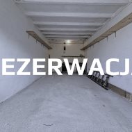 Garaż murowany z oświetleniem i instalacją el.