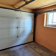 Ciekawy dom w super lokalizacji. 