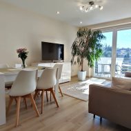 Ciekawy dom w super lokalizacji. 