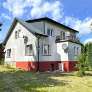 Sanok - lokal mieszkalny i druga działka 5ar. 