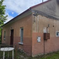 Atrakcyjny dom na działce 10,87 ar, Strachocina