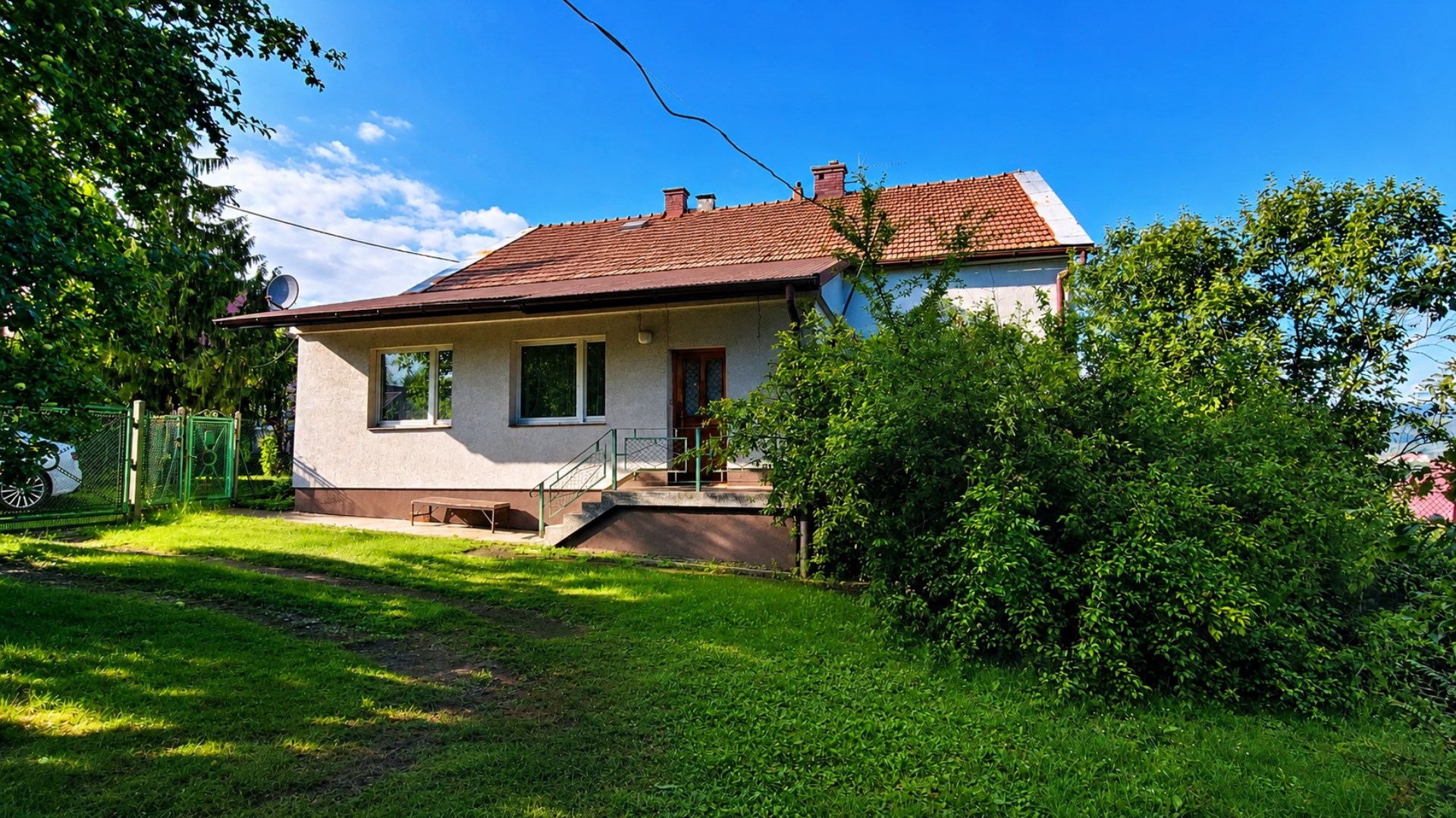 Dom w świetnej lokalizacji -  Sanok Posada 